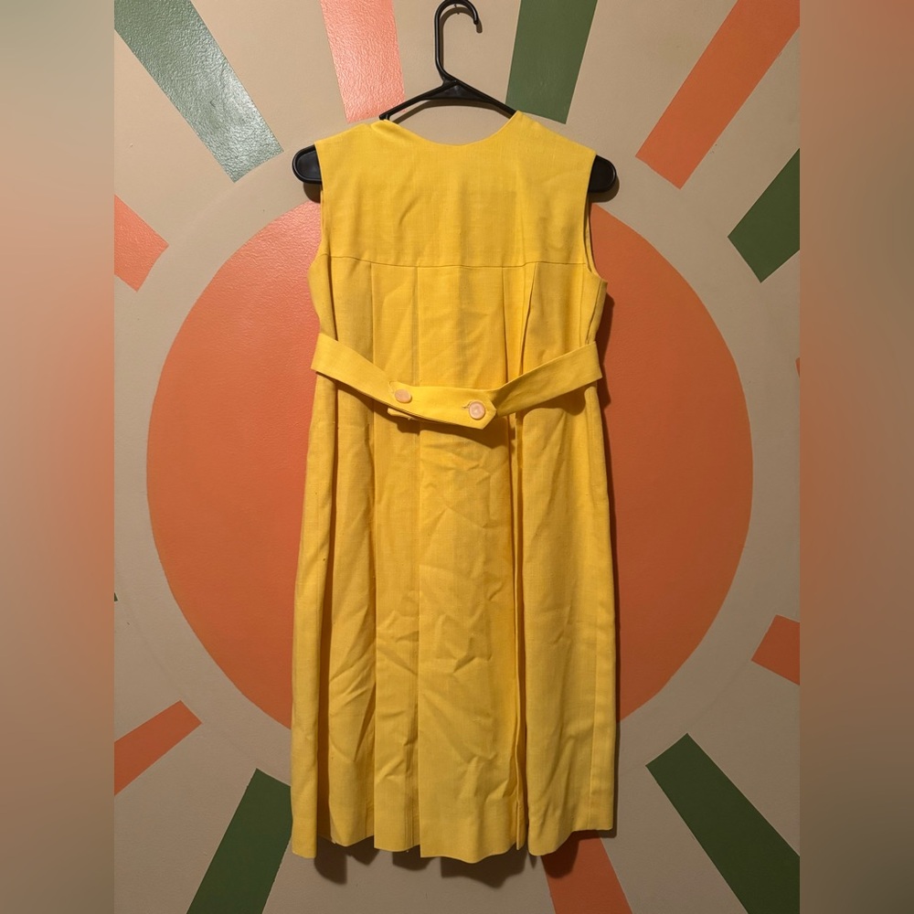 Vintage 1960s Saks Fifth Avenue dress with belt